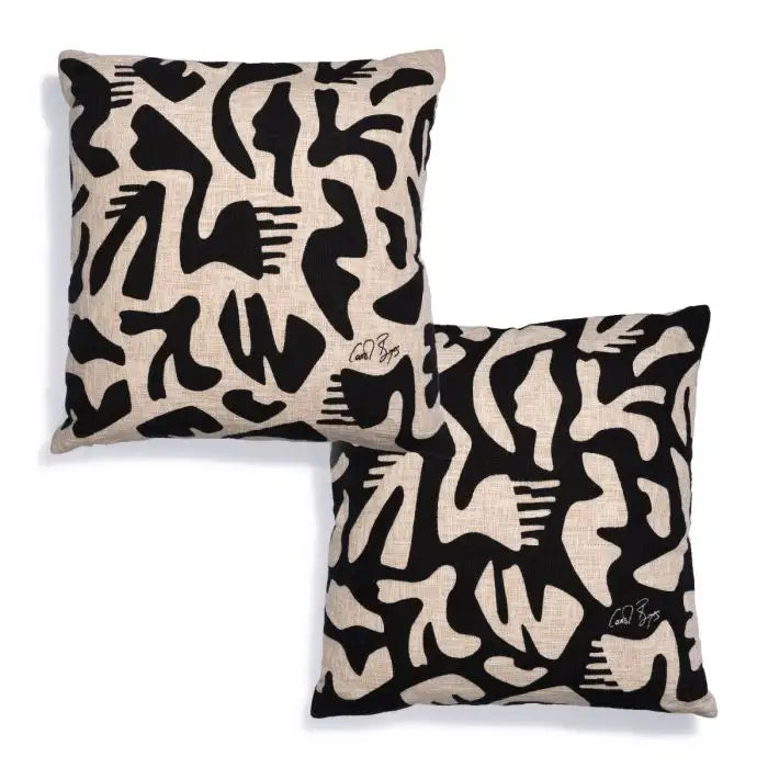 CUSHION lacuna black
